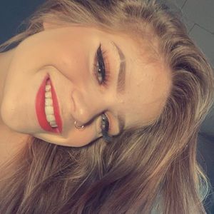 Meet your Posher, Karli